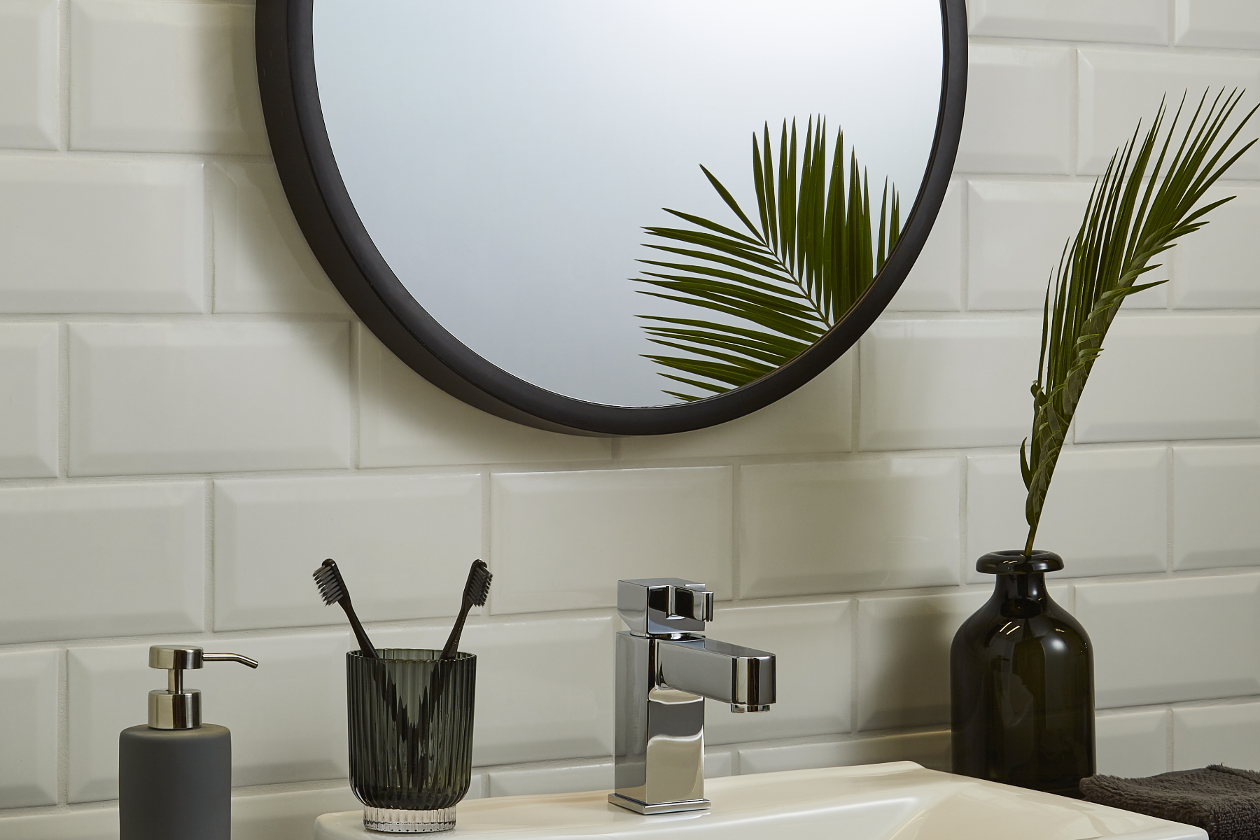 Modern Bathroom Space Tap With Clean Matte Black Mirror