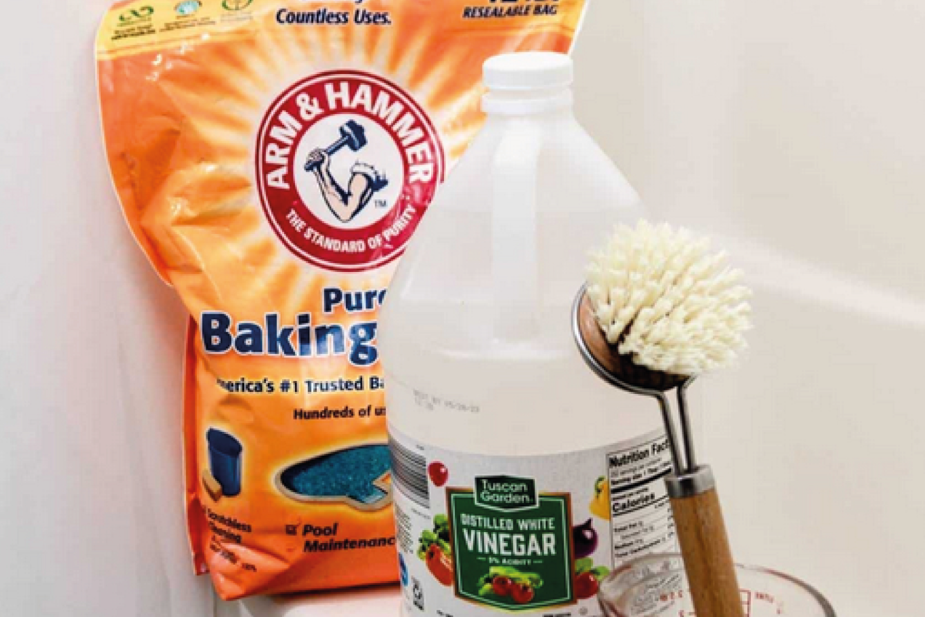  Cleaning Supplies For Sink Including White Vinegar Cleaning Brush And Baking Soda